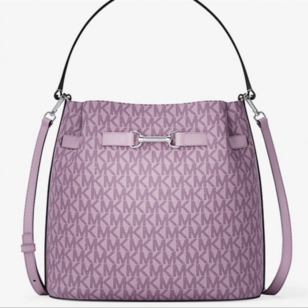 MICHAEL KORS Carson Md Logo Convertible Bucket Crossbody Shoulder
Lt Quartz
NWT - Picture 14 of 16